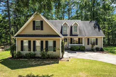 50 Wilkes Ct, Newnan, GA 30263