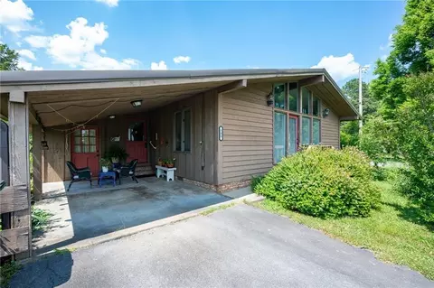508 E May St, Calhoun, GA 30701 photo 2
