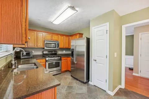 1663 Evanston Cir, Marietta, GA 30062 photo 14