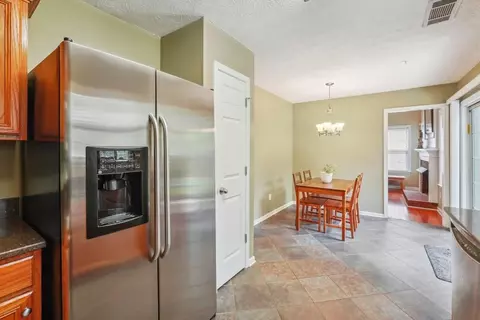 1663 Evanston Cir, Marietta, GA 30062 photo 11