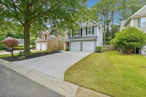 1663 Evanston Cir, Marietta, GA 30062 photo 2