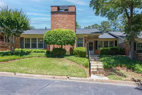 6405 W Deer Hollow Way, Peachtree Corners, GA 30092