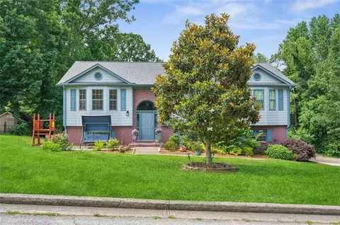 2748 Victoria Woods Ct, Buford, GA 30519
