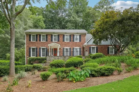 3323 Greenfield Dr, Marietta, GA 30068