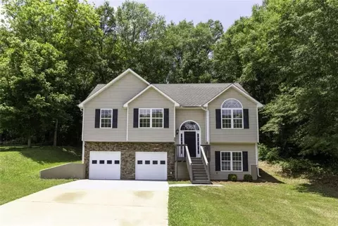 26 Forrest Ln, Newnan, GA 30263