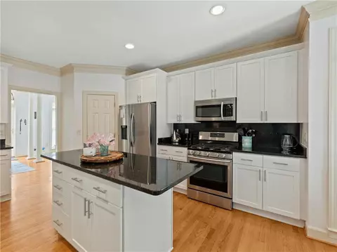 1914 Connemara Dr, Chamblee, GA 30341 photo 10