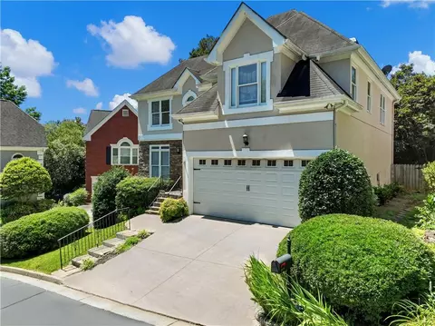 1914 Connemara Dr, Chamblee, GA 30341 photo 2