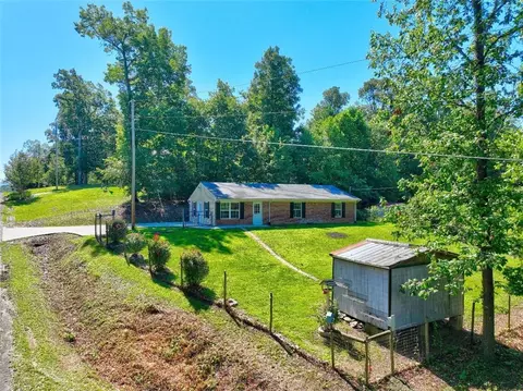 1041 Sumach Church Rd, Chatsworth, GA 30705