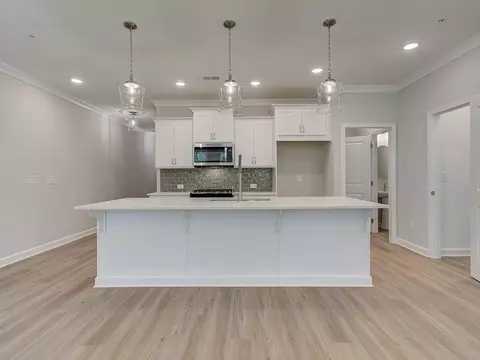903 Agate Ln, Lawrenceville, GA 30043