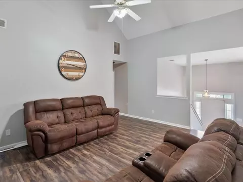 156 Crestwood Dr, Dallas, GA 30157