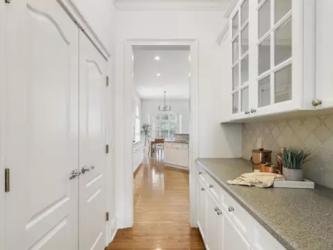 4306 Kingston Gate Cv, Chamblee, GA 30341 photo 9