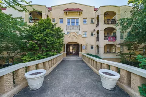 2855 Peachtree Rd #212, Atlanta, GA 30305