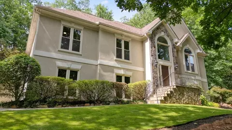 1855 Windsor Wood Dr, Roswell, GA 30075