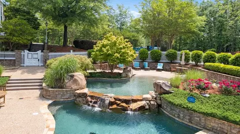7110 Nightfall Ln, Gainesville, GA 30506 photo 2