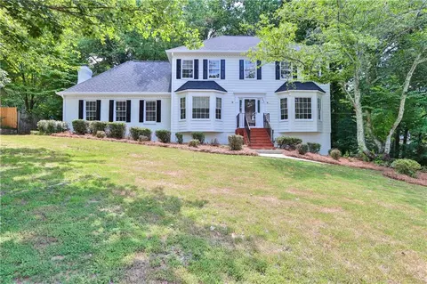 5045 Puritan Dr, Sugar Hill, GA 30518