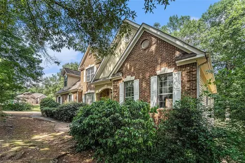 236 Arthur Dr, Mcdonough, GA 30252