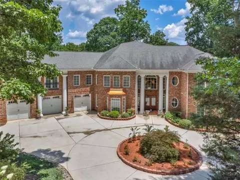 8636 Canal Dr, Jonesboro, GA 30236