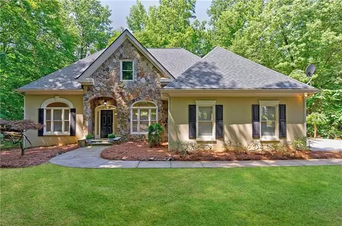 2120 Southers Cir, Suwanee, GA 30024