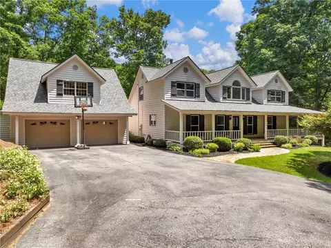4726 Buckhorn Cir, Gainesville, GA 30506