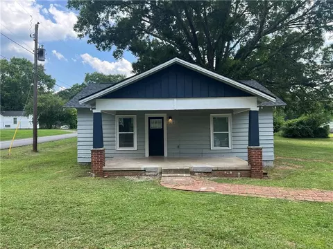 426 E 20th St SW, Rome, GA 30161