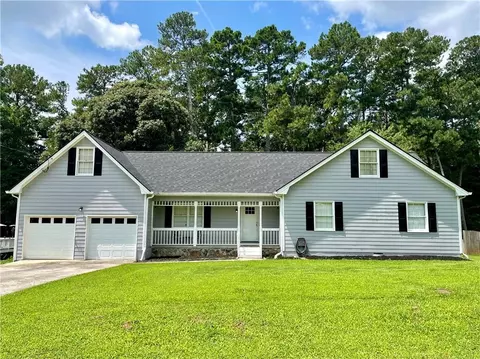 2071 Hutton Dr, Grayson, GA 30017
