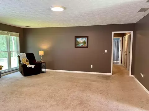 2071 Hutton Dr, Grayson, GA 30017 photo 5