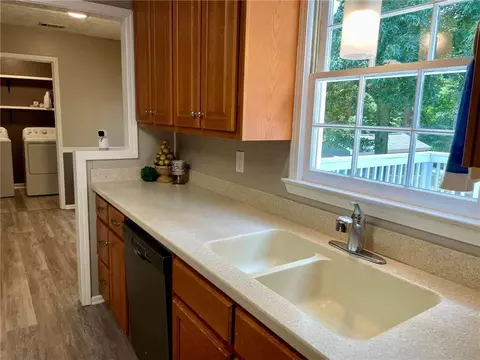 2071 Hutton Dr, Grayson, GA 30017 photo 12