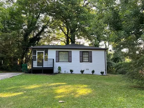 712 Ford Pl, Scottdale, GA 30079
