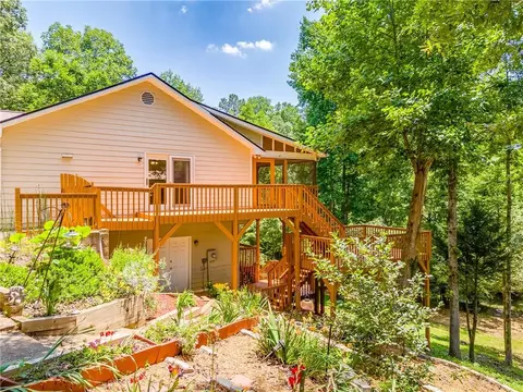 287 River Oak Dr, Dawsonville, GA 30534