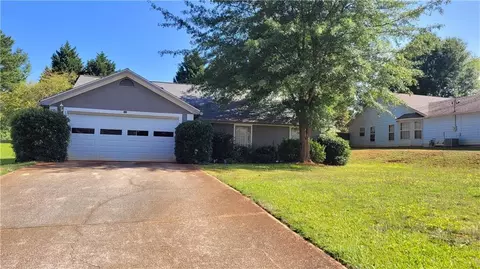 4104 Chapel Mill Bnd, Decatur, GA 30034