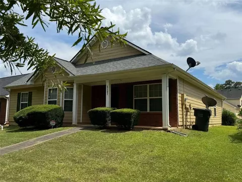 6407 Avery St, Covington, GA 30014