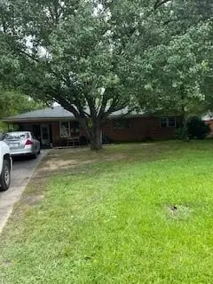 5986 Bloomfield Rd, Macon, GA 31206