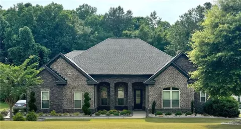 171 Radcliffe Dr, Mcdonough, GA 30253