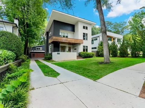 538 E Lake Dr, Decatur, GA 30030