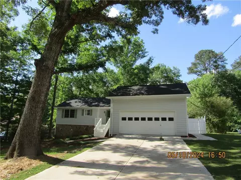 2125 Lost Forest Ln, Conyers, GA 30094