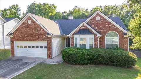 400 Ballyshannon Dr, Dacula, GA 30019