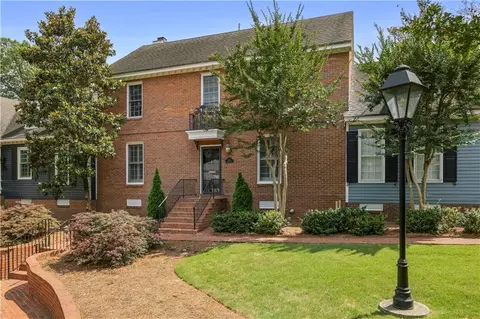 422 Chowning Pl NW, Marietta, GA 30064