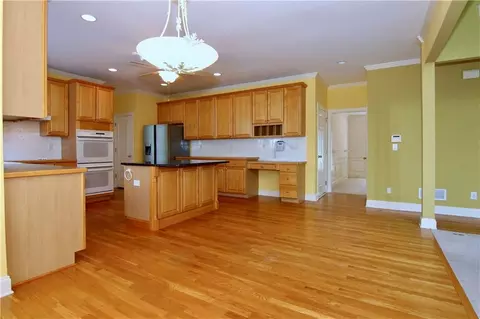 Kitchen - 3750 Old Path Xing, Suwanee, GA 30024 photo 2 of 6