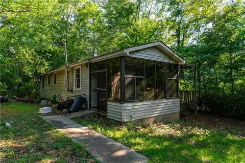 3843 Davis St, Suwanee, GA 30024 photo 4