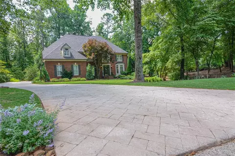Exterior - 705 Hampton Trace Ln, Milton, GA 30004 photo 3 of 28