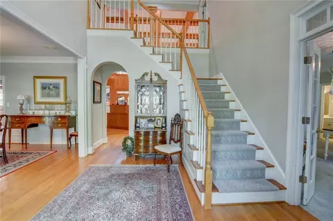 Entry Way - 705 Hampton Trace Ln, Milton, GA 30004 photo 2 of 11