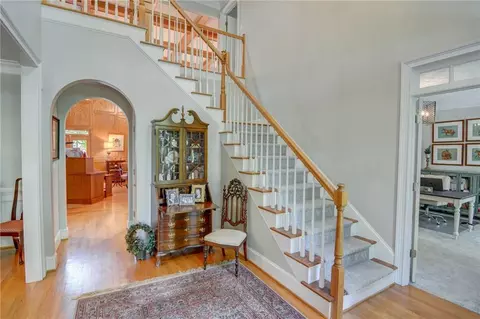 Entry Way - 705 Hampton Trace Ln, Milton, GA 30004 photo 3 of 11
