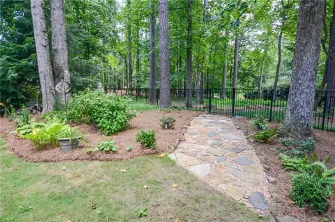Exterior - 705 Hampton Trace Ln, Milton, GA 30004 photo 14 of 28