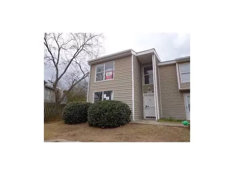 127 Governors Dr, Forest Park, GA 30297
