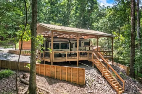 253 6th St, Ellijay, GA 30540