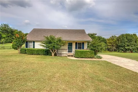 16 Ruff Dr SW, Cartersville, GA 30120
