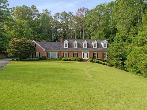 1502 Kings Xing, Stone Mountain, GA 30087