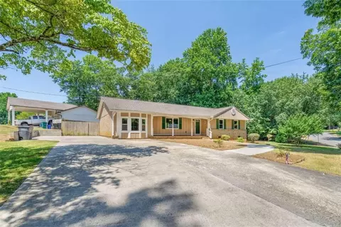 2790 Bay Berry Dr, Marietta, GA 30008