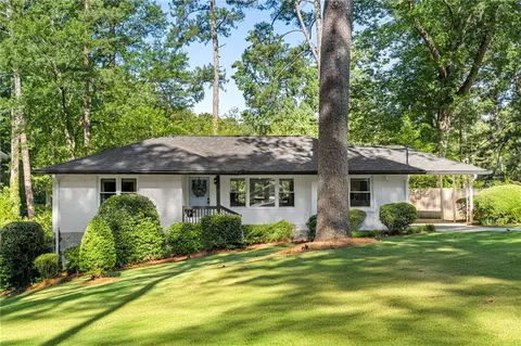 1898 Ravenwood Way NE, Atlanta, GA 30329