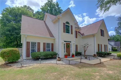 315 Lora Smith Rd, Newnan, GA 30265